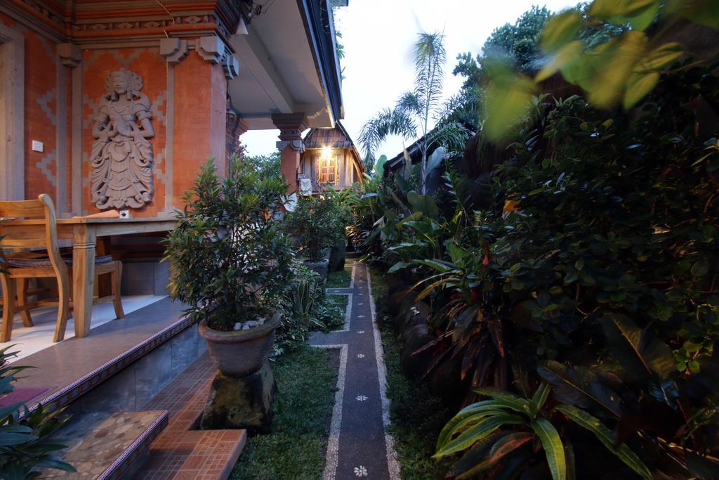 Loris Homestay Убуд Экстерьер фото